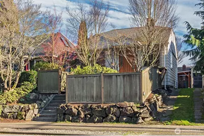 5804 8th Avenue NE, Seattle, WA 98105 - Photo 1