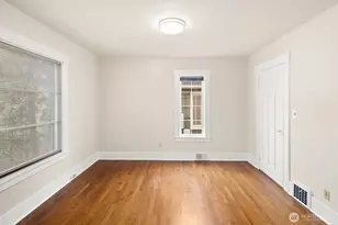 5804 8th Ave NE, Seattle, WA 98105 - Photo 17