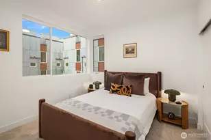 1827 14th Ave, Seattle, WA 98122 - Photo 11