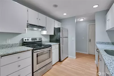 2011 SW 318th Place #6C, Federal Way, WA 98023 - Photo 7