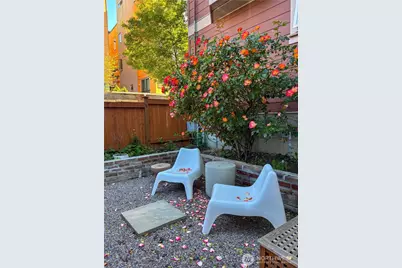 107 16th Avenue #107, Seattle, WA 98122 - Photo 19