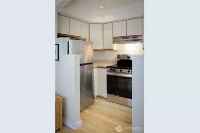 107 16th Avenue #107, Seattle, WA 98122 - Photo 9