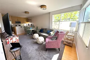 7814 Stroud Ave N, Seattle, WA 98103 - Photo 7