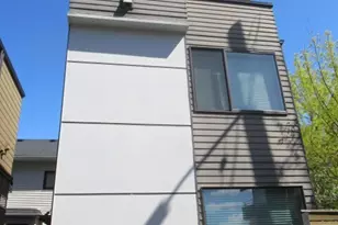 7814 Stroud Ave N, Seattle, WA 98103 - Photo 15