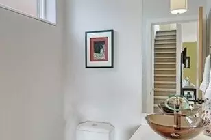 7814 Stroud Ave N, Seattle, WA 98103 - Photo 9