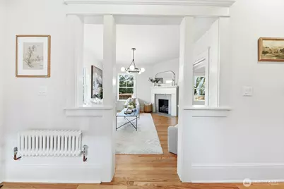 357 Garfield Street, Seattle, WA 98109 - Photo 7
