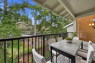 14332 126th Avenue NE #B304, Kirkland, WA 98034 - Photo 11