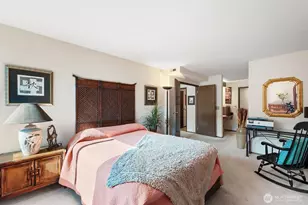 11300 1st Ave NE, Seattle, WA 98125 - Photo 5