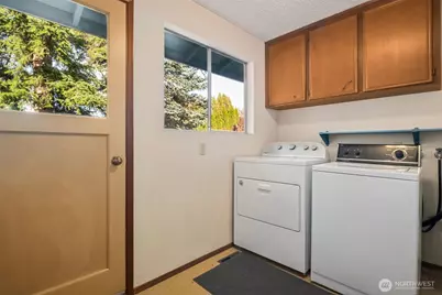 26104 SE 426th Street, Enumclaw, WA 98022 - Photo 17