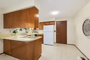 26104 SE 426th St, Enumclaw, WA 98022 - Photo 9