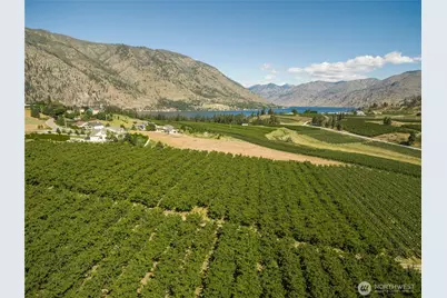 950 Loop Avenue, Manson, WA 98831 - Photo 1