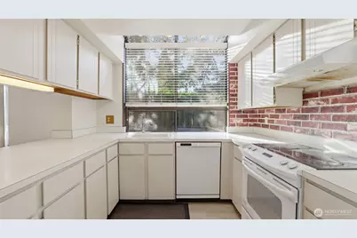 1850 Grant Avenue S #D5, Renton, WA 98055 - Photo 11