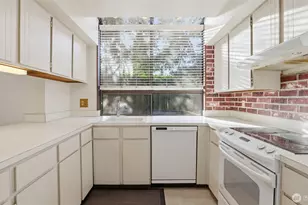 1850 Grant Ave S, Renton, WA 98055 - Photo 11