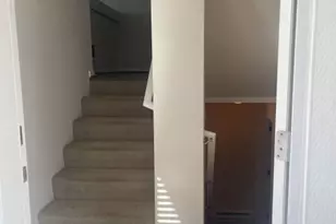 15720 Manor Way, Lynnwood, WA 98087 - Photo 5