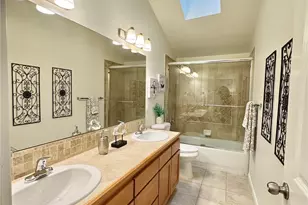 2125 N 113th St, Seattle, WA 98133 - Photo 17