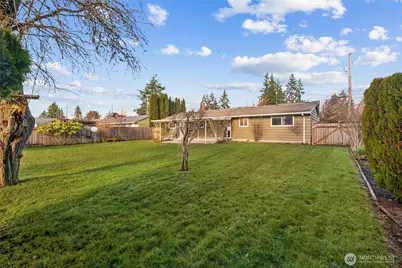 7410 22nd Street W, Tacoma, WA 98466 - Photo 23
