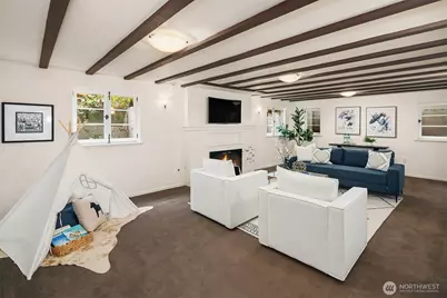 1533 Shenandoah Drive E, Seattle, WA 98112 - Photo 25