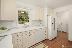 1533 Shenandoah Dr E, Seattle, WA 98112 - Photo 13