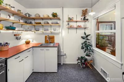 1732 15th Avenue #27, Seattle, WA 98122 - Photo 9