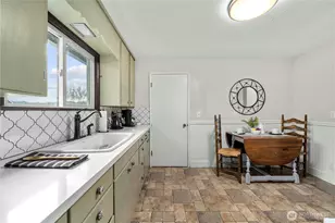 1014 5th Ave SW, Puyallup, WA 98371 - Photo 9