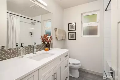 5210 B Brooklyn Avenue NE, Seattle, WA 98105 - Photo 23