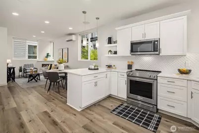 5210 B Brooklyn Avenue NE, Seattle, WA 98105 - Photo 3