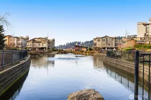 1213 N 41st Pl, Renton, WA 98056 - Photo 33