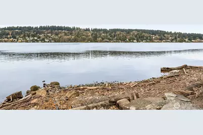 1213 N 41st Place, Renton, WA 98056 - Photo 37