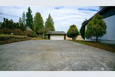 19015 16th Avenue NE, Shoreline, WA 98155 - Photo 3