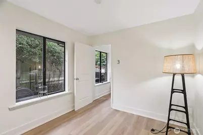 1018 4th Avenue S, Edmonds, WA 98020 - Photo 13