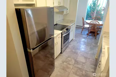 18100 15th Avenue NE #C218, Shoreline, WA 98155 - Photo 5