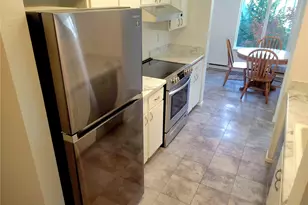 18100 15th Ave NE, Shoreline, WA 98155 - Photo 5