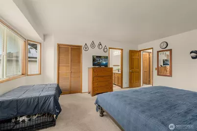 16619 71st Place W, Lynnwood, WA 98037 - Photo 17