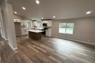 1500 SE Spruce Rd, Port Orchard, WA 98367 - Photo 3