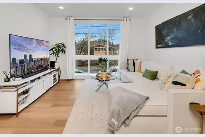 7512 43rd Avenue S #B, Seattle, WA 98118 - Photo 1