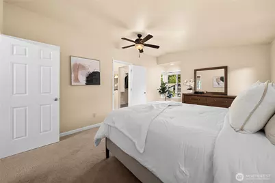 16609 163rd Place SE, Renton, WA 98058 - Photo 17