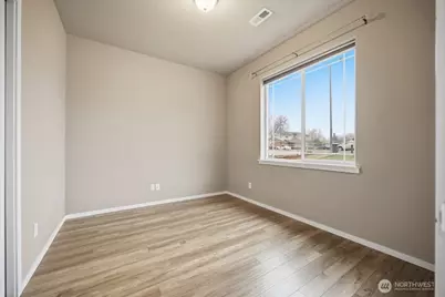 513 S Owens Ave, Pasco, WA 99301 - Photo 3