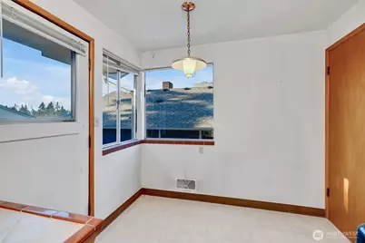 5016 N 13th Street, Tacoma, WA 98406 - Photo 11