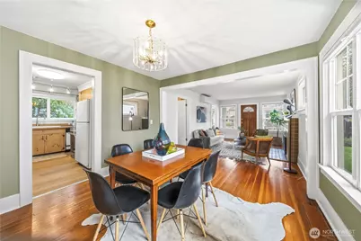 3043 38th Avenue SW, Seattle, WA 98126 - Photo 7