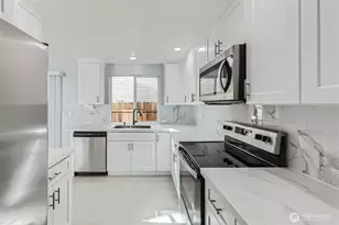 9213 1st Dr SE, Everett, WA 98208 - Photo 9