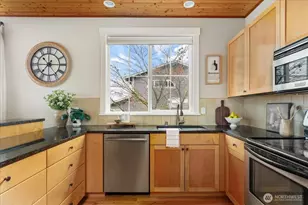 603 NW Wilkes St, Coupeville, WA 98239 - Photo 11