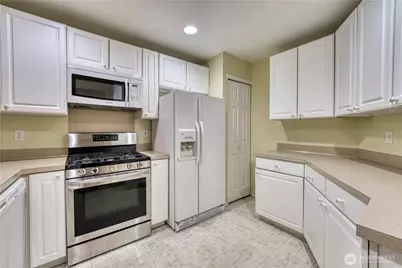 1048 NW Gladiola Court, Silverdale, WA 98383 - Photo 7