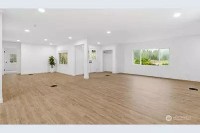 8512 144th Ave E #13, Puyallup, WA 98372 - Photo 7