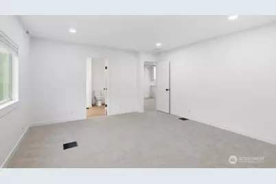 8512 144th Ave E #13, Puyallup, WA 98372 - Photo 9