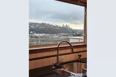 2329 W Smith Street, Seattle, WA 98119 - Photo 9