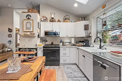 18949 Harris Avenue NE, Suquamish, WA 98392 - Photo 13