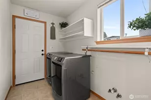 304 W G St, Shelton, WA 98584 - Photo 13