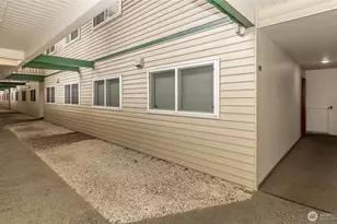 1808 S 118th St, Seattle, WA 98168 - Photo 29