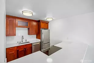 3601 24th Ave W, Seattle, WA 98199 - Photo 9