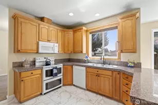 16715 NE 5th St, Vancouver, WA 98684 - Photo 5